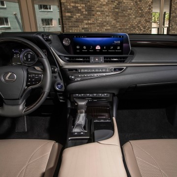 Мультимедийный навигационный блок Carsys для Lexus ES (2018+)
