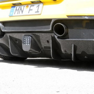 Карбоновая крышка воздушного открытия заднего диффузора Novitec Style для Ferrari 488 GTB