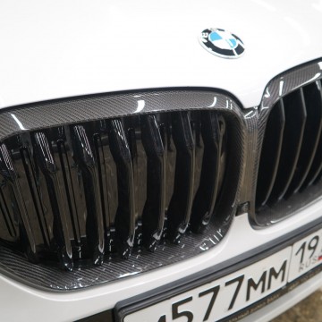 Карбоновая рамка решетки радиатора для BMW X5 G05