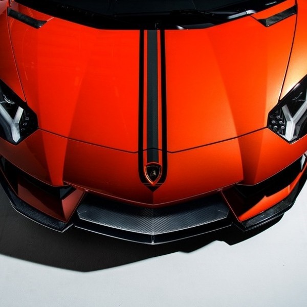Карбоновые передние сплиттеры Vorsteiner Style для Lamborghini Aventador