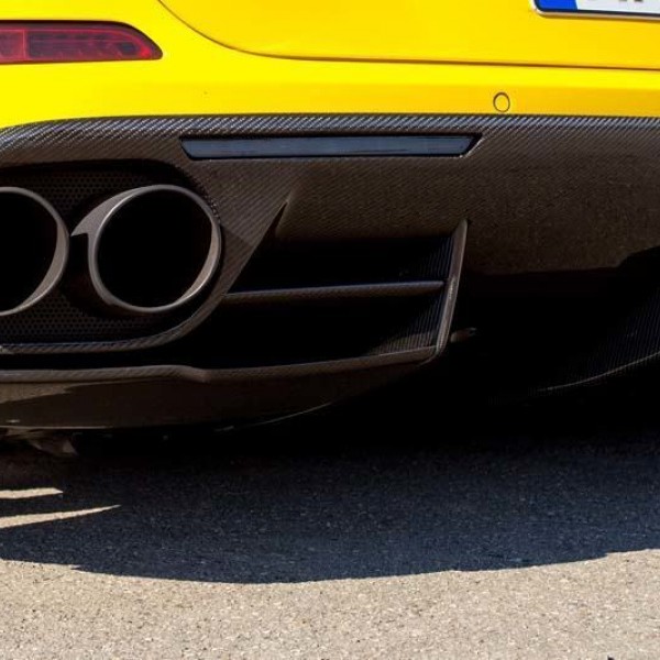 Карбоновые рассекатели вертикальные в диффузор Novitec Style для Ferrari California