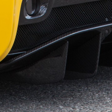 Карбоновые рассекатели вертикальные в диффузор для Ferrari 458 Speciale