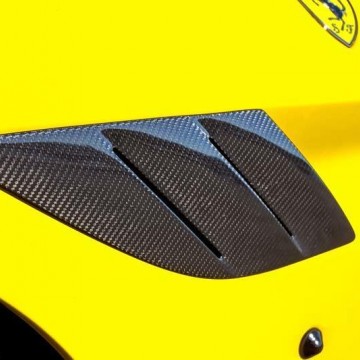 Карбоновые вставки в воздухозаборники крыльев Novitec Style для Ferrari California