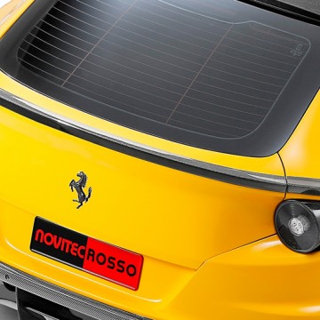 Карбоновый спойлер на багажник Novitec Style для Ferrari FF