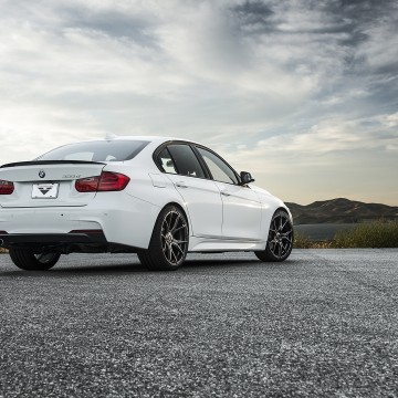 Карбоновый спойлер на багажник Performance Style для BMW 3 series