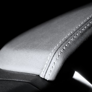 Обшивка приборной панели Kahn Design для Land Rover Range Rover Sport 2014